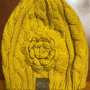 🔥 Pick 4/20 🔥 Mustard yellow hoodie NWOT